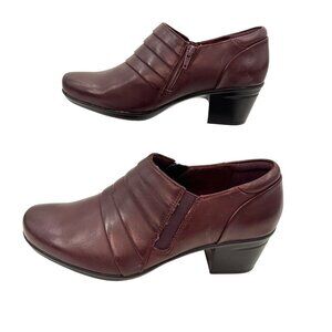 CLARKS EMSLIE GUIDE ULTIMATE COMFORT COLLECTION BROWN LEATHER SHOOTIE - 10